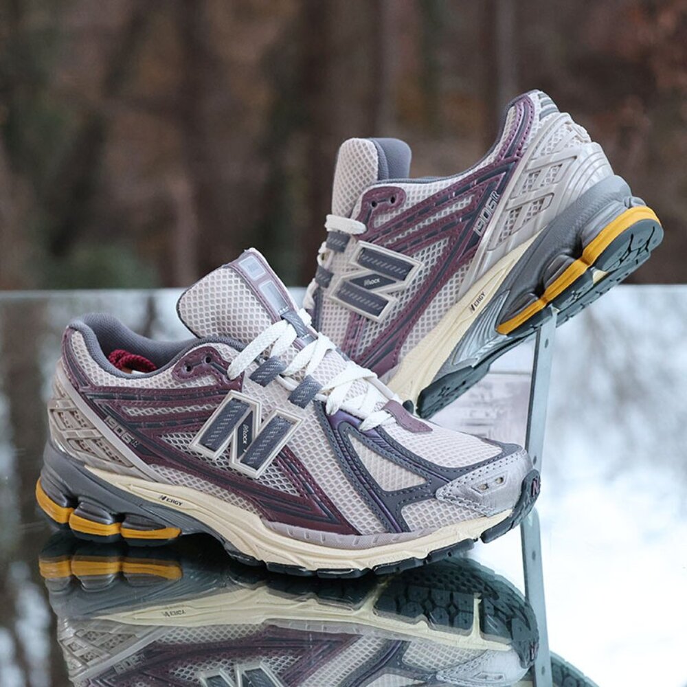 New Balance 1906R Licorice